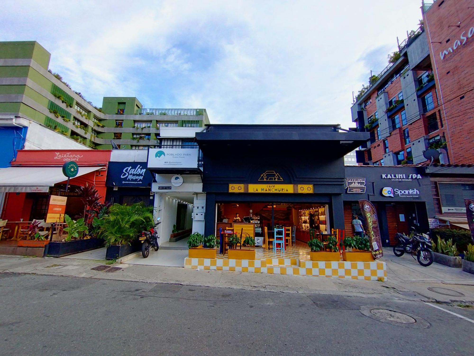 Poblado Park Guest House 酒店
