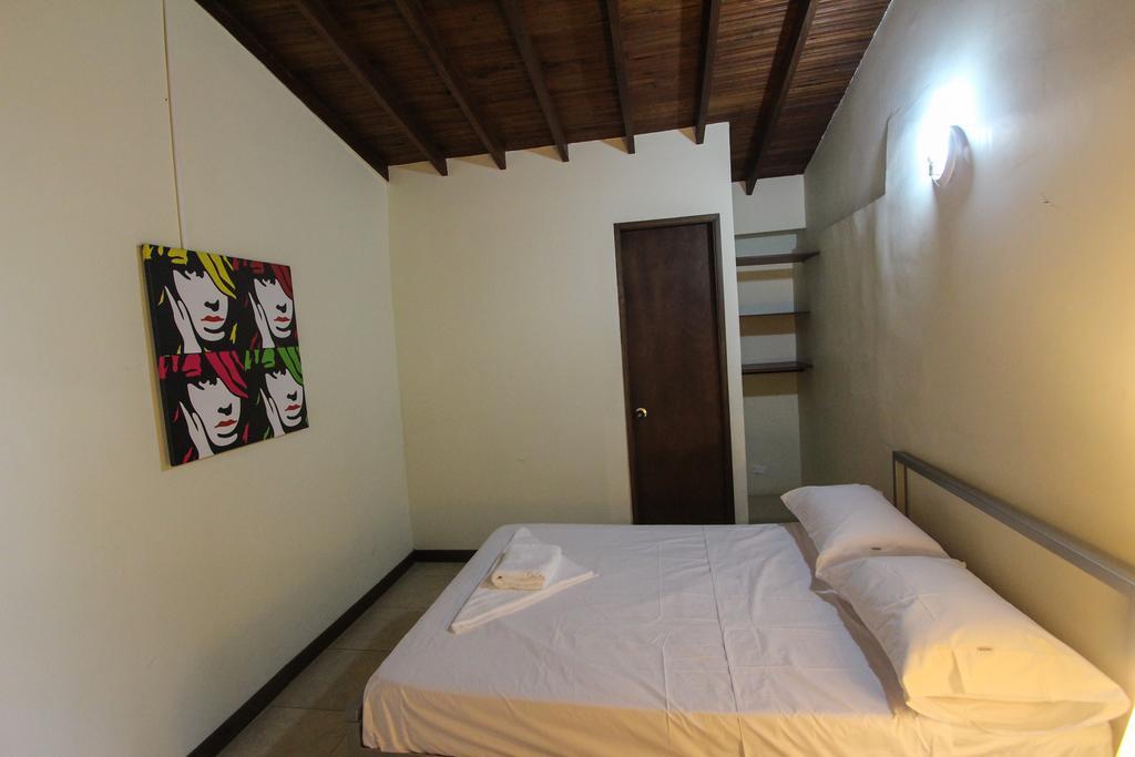 Poblado Park Guest House 酒店 3*